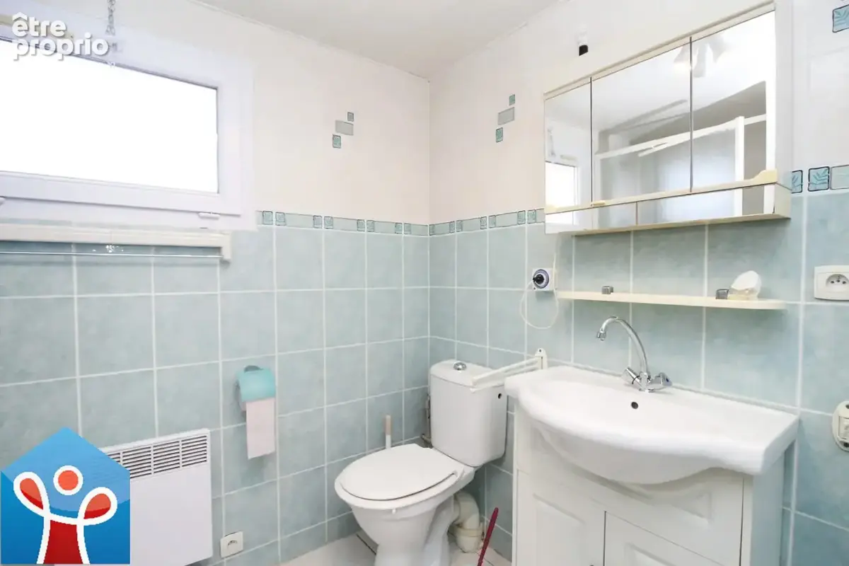 Villa de plain-pied avec piscine et garage à SAUVIAN - photo 12