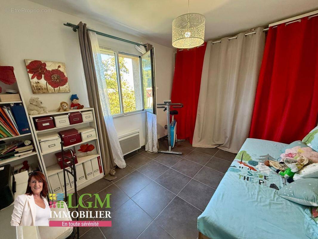 Maison à CHATEAUNEUF-LES-MARTIGUES