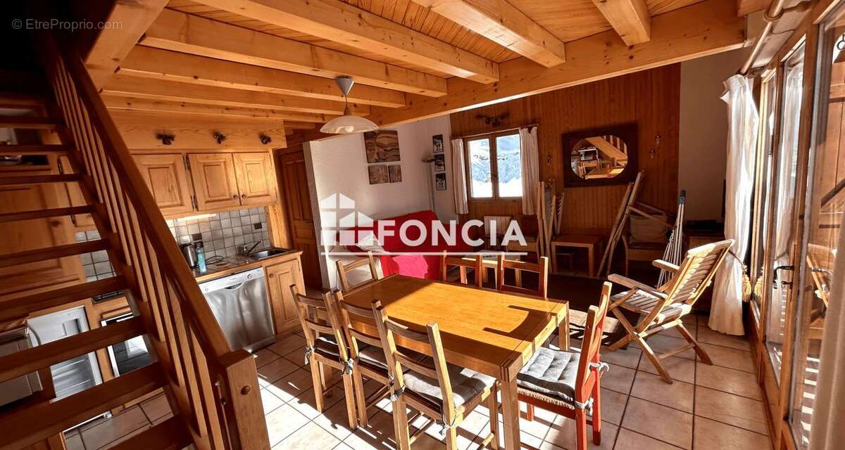 Appartement à HAUTELUCE