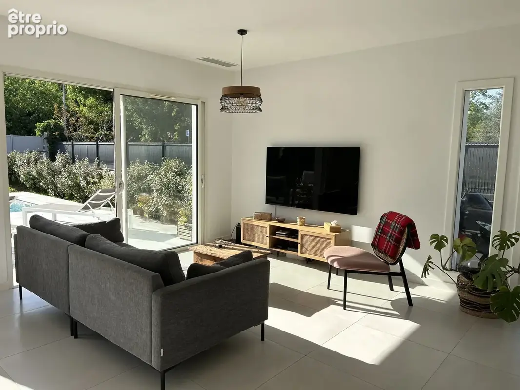 Belle maison individuelle récente 4P avec piscine - photo 2