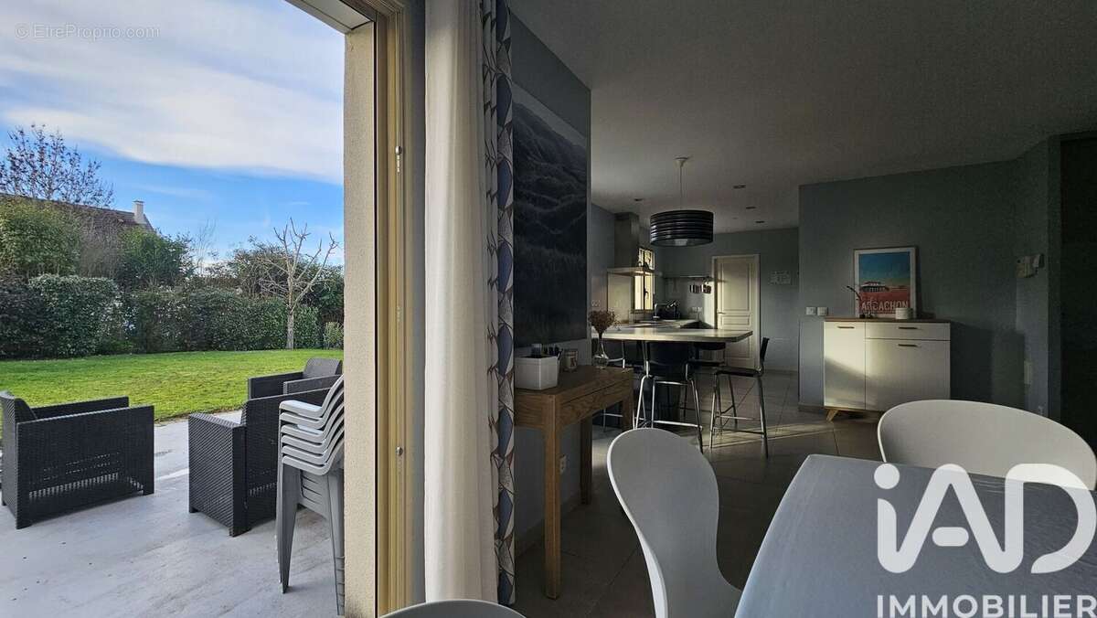 Maison 150 m² à Morainvilliers  - photo 9