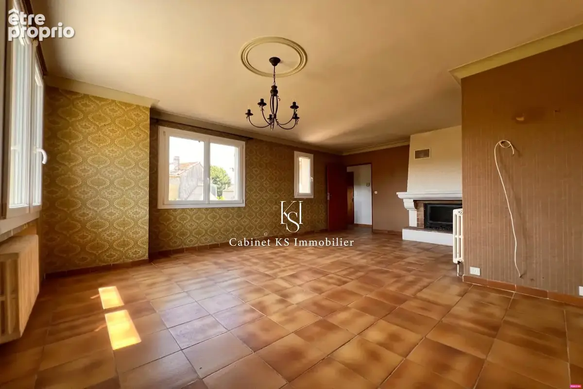 Maison 5 pièces 110 m² à vendre à Brue-Auriac (83119) - photo 2