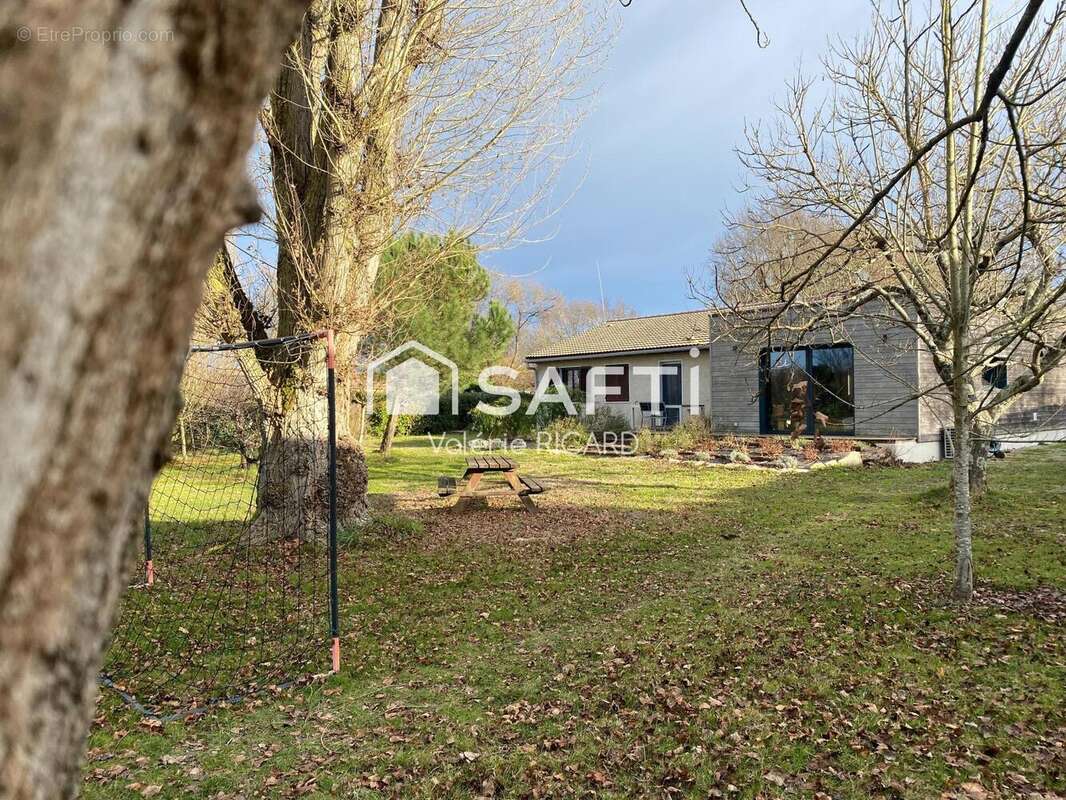 Photo 7 - Maison à SAINT-ETIENNE-DE-TULMONT