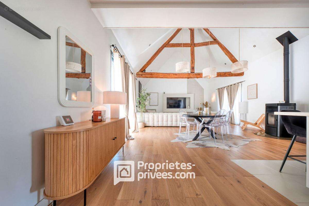 Maison à FONTENAY-LES-BRIIS