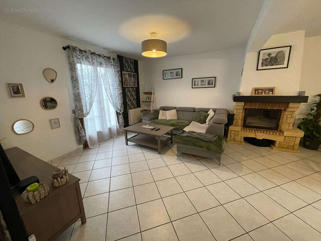 Maison à NEUILLY-EN-THELLE