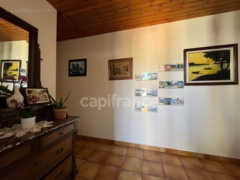 Propriété avec dépendances au coeur d’un jardin paysager– 230 m² habitables – À 10 min des plages des Sables-d'Olonne - photo 19
