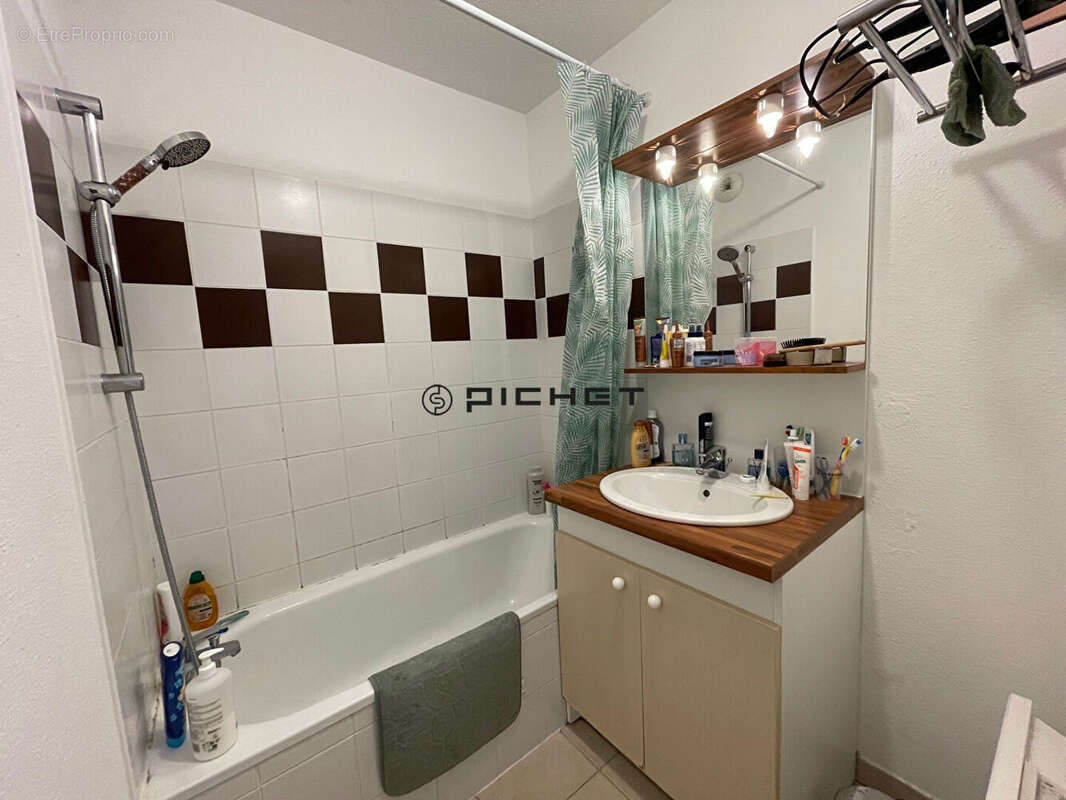 Maison à MONTREJEAU