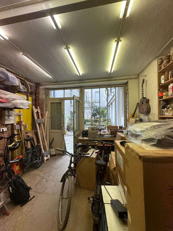 Commerce à PARIS-18E