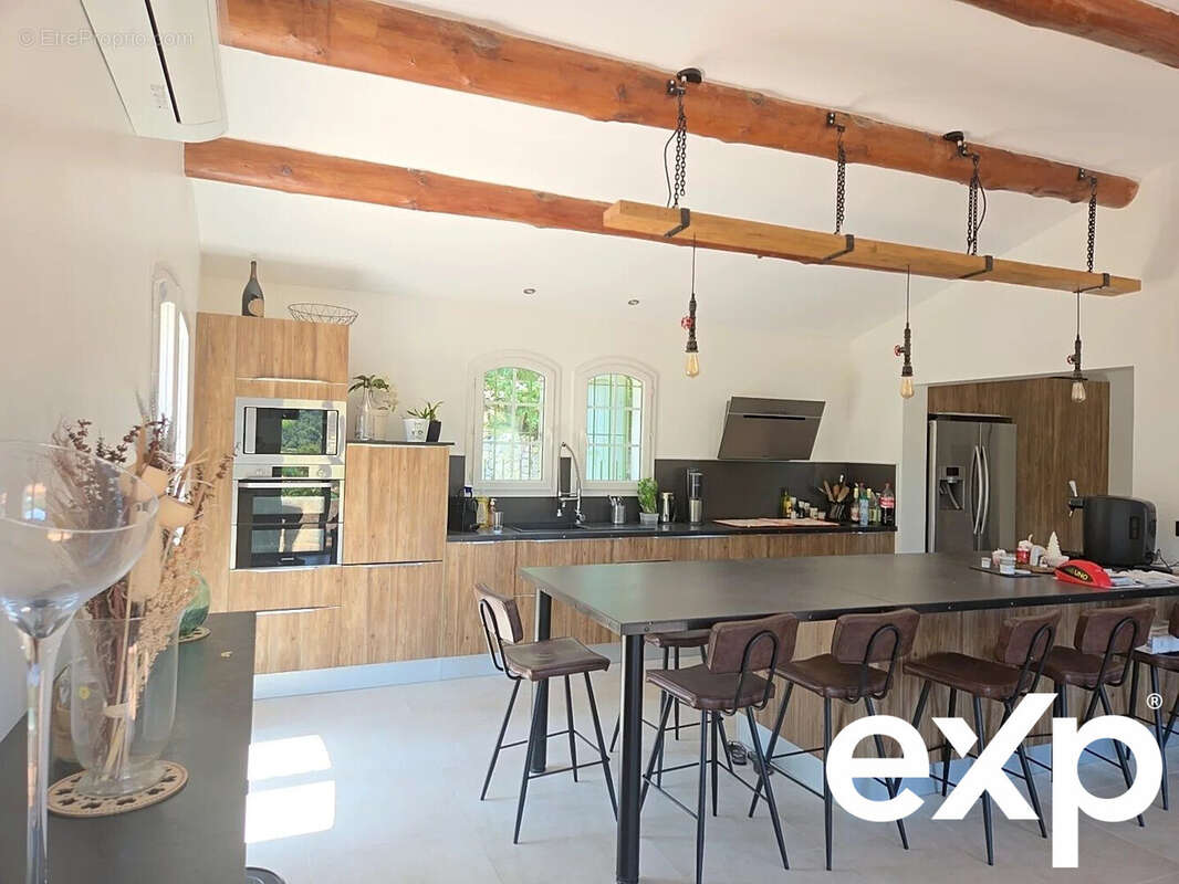 Maison à SOLLIES-VILLE