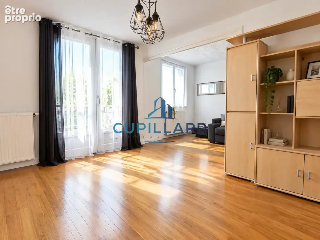 À VENDRE   ROANNE (Quartier Mulsant)   Appartement T4 de 61 m2 au dernier étage - photo 2