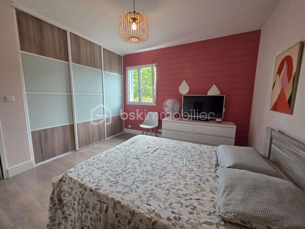 Maison 170 m² -5 chambres- jardin 4378 m²- double carport-abri - spa - photo 16