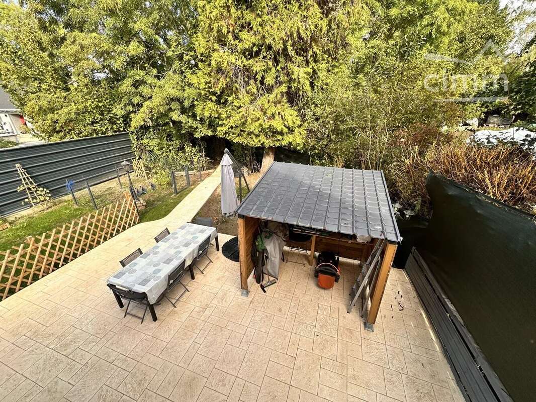 Maison à CONGIS-SUR-THEROUANNE