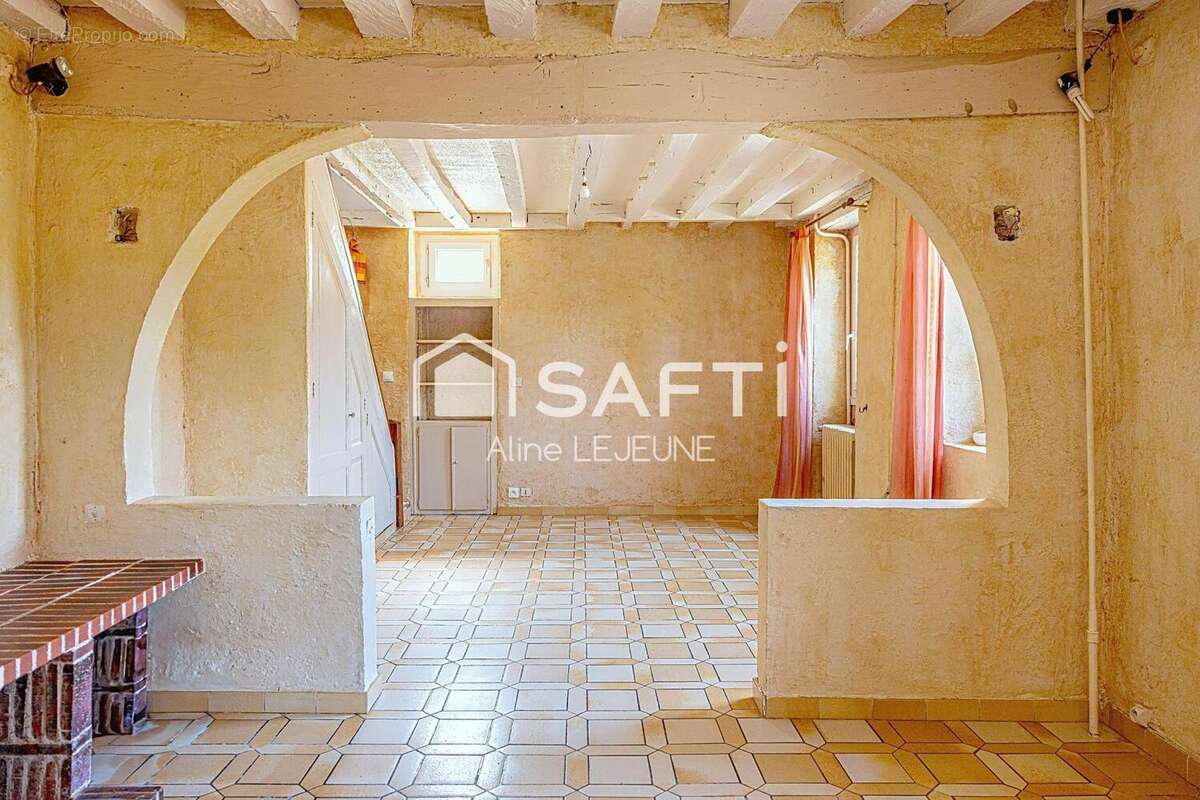 Photo 2 - Maison à SAINT-JEAN-DE-BRAYE
