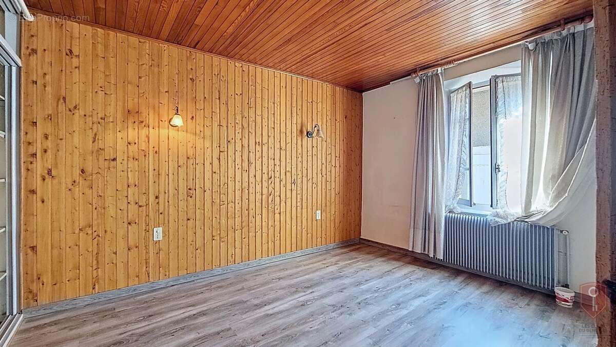 Maison à CRANVES-SALES