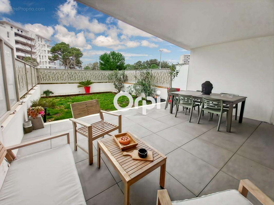 Appartement à MARSEILLE-9E