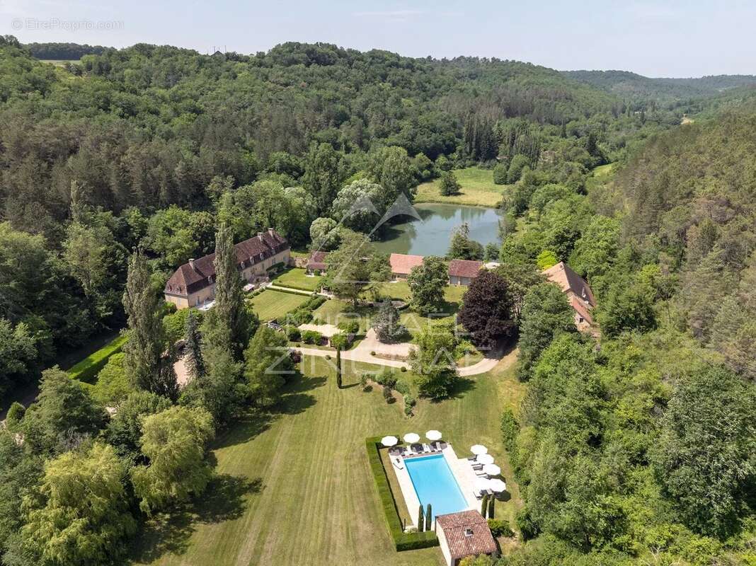 Maison à MAUZENS-ET-MIREMONT