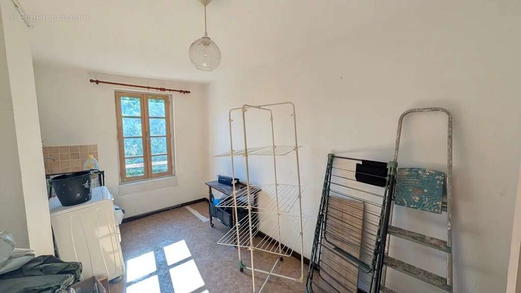 MONTFORT SUR ARGENS - Appartement 75m² 2 CH + garage et grenier - photo 5