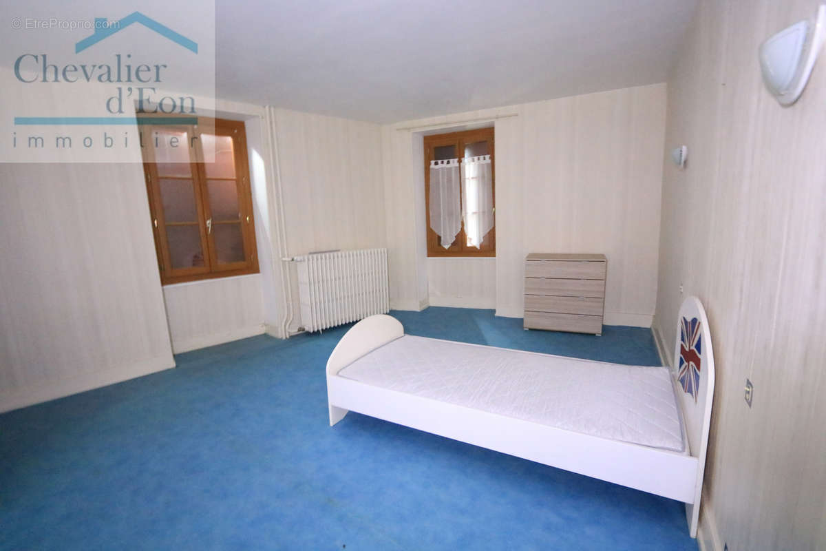 Maison à ANCY-LE-FRANC