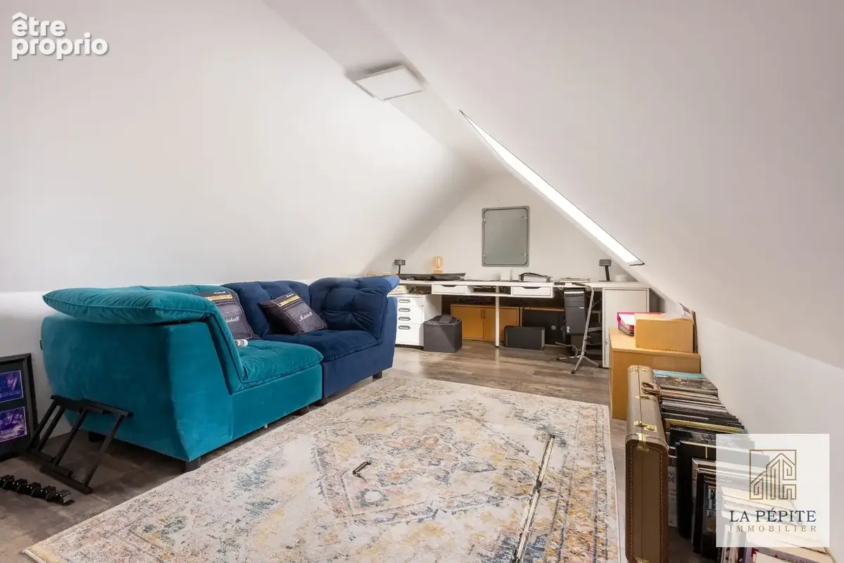 Appartement de caractère avec vue port, belle hauteur sous plafond et 3 chambres - photo 15