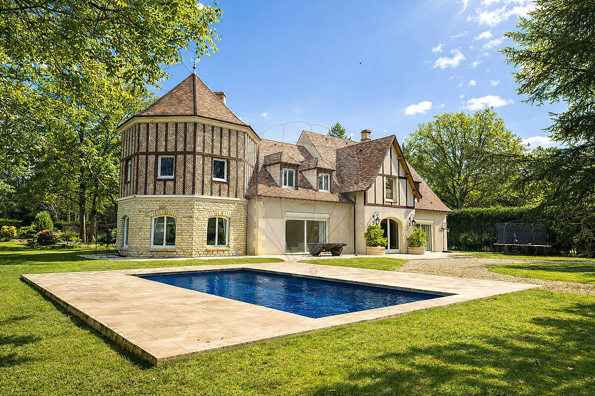 Maison à CHANTILLY