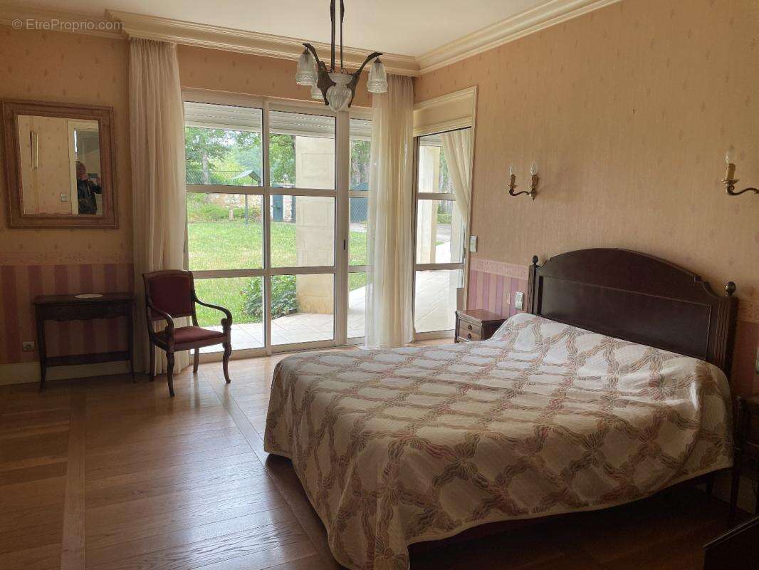 Maison à TERRASSON-LAVILLEDIEU