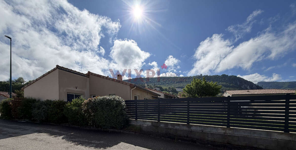 Maison à BARBIERES