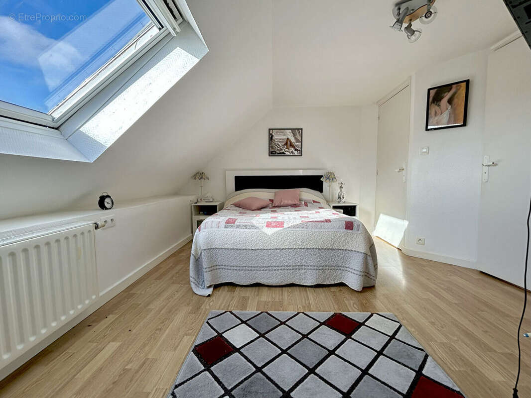 Longère LA FEUILLEE 6 pièce(s) 118 m² - photo 12