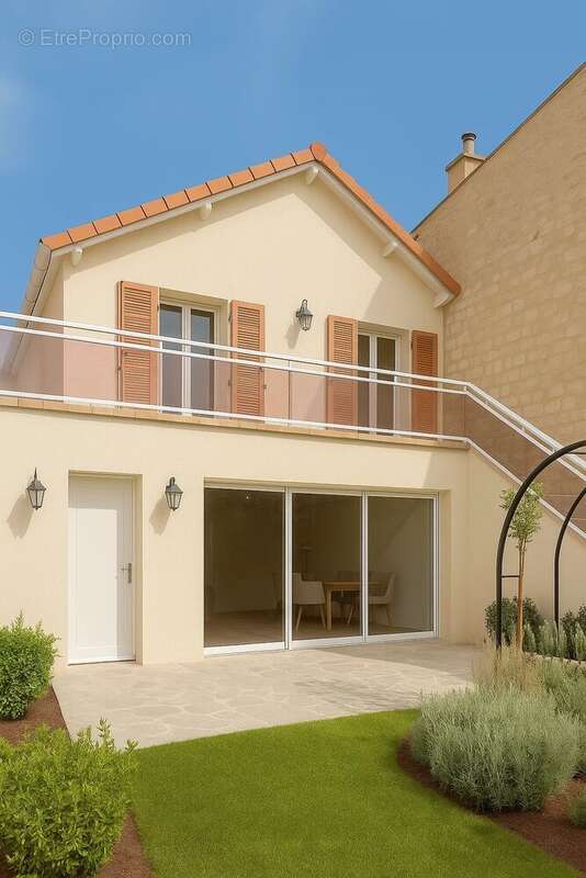 Maison à COURBEVOIE