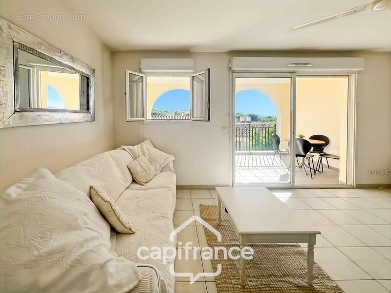 Appartement à MALLEMORT