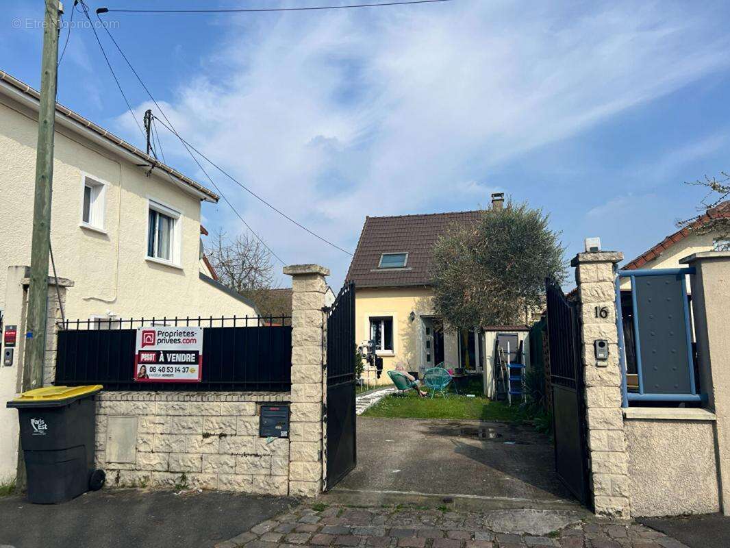 Maison à CHAMPIGNY-SUR-MARNE
