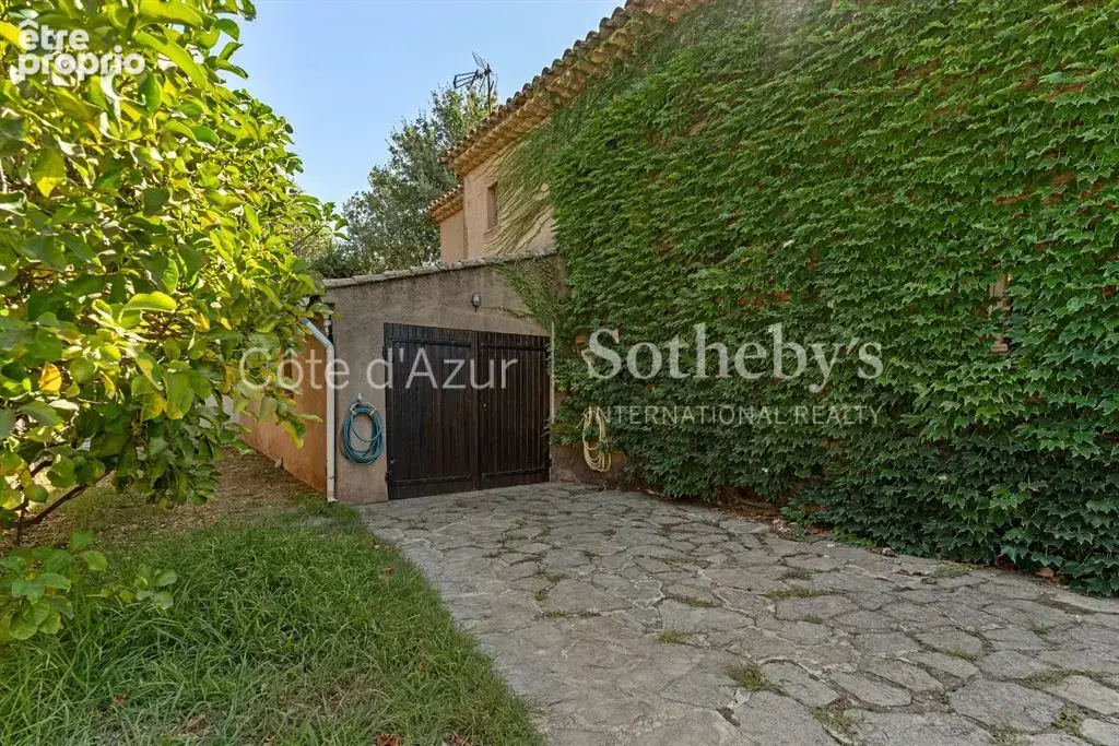 Saint Tropez, maison à rénover avec jardin à quelques minutes à pied du village - photo 7