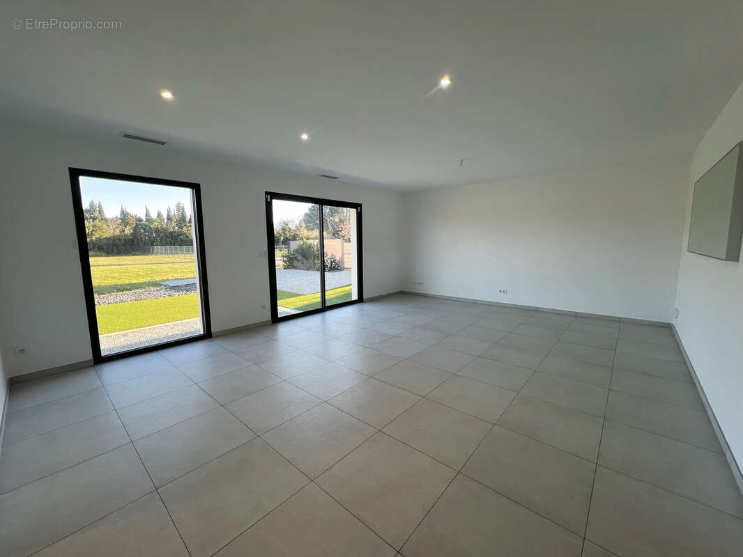 Maison à SAINT-CYPRIEN