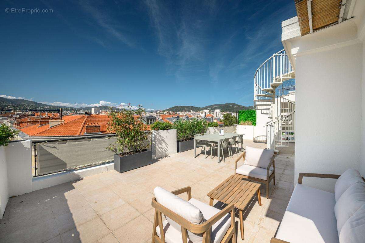 Appartement à NICE