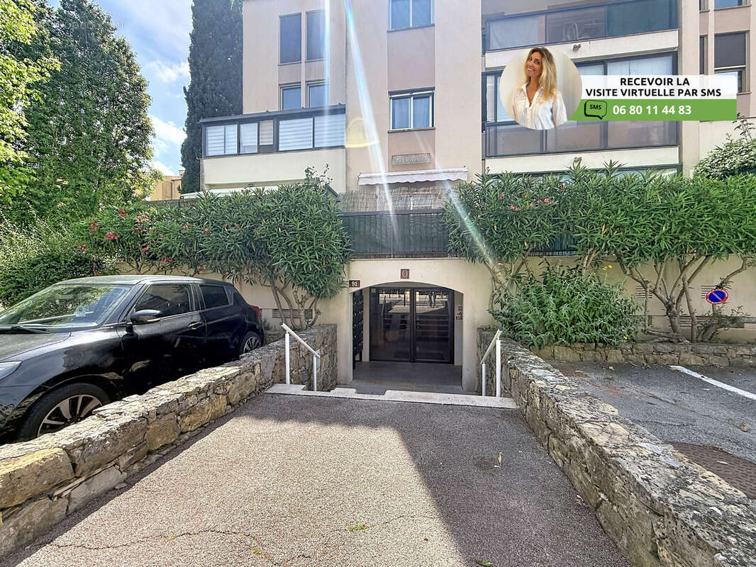 Appartement à MOUGINS