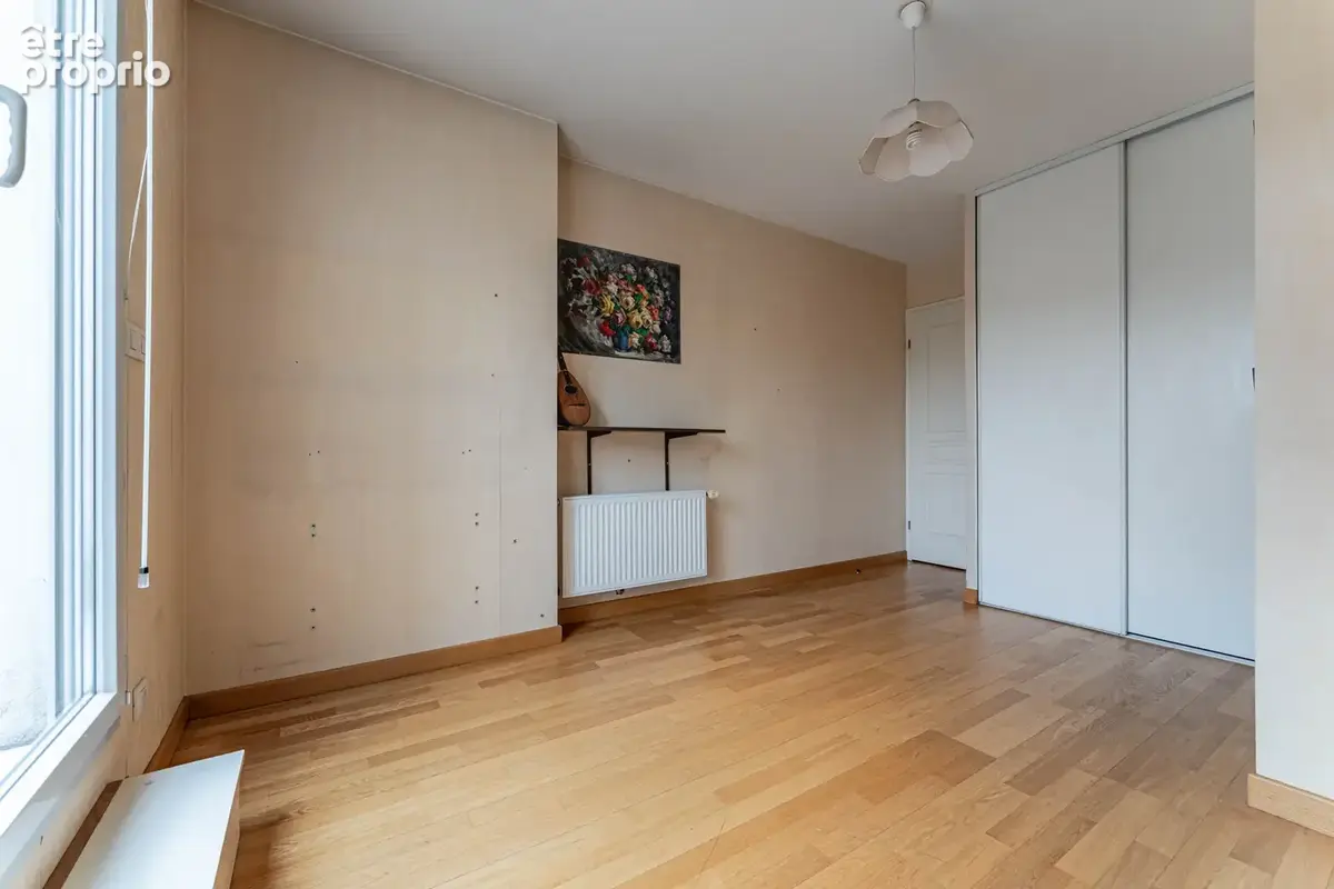 T4 de 100m2, trois chambres, au cœur du point du jour. - photo 16