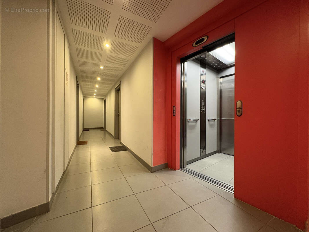 Appartement à CASTELNAU-LE-LEZ