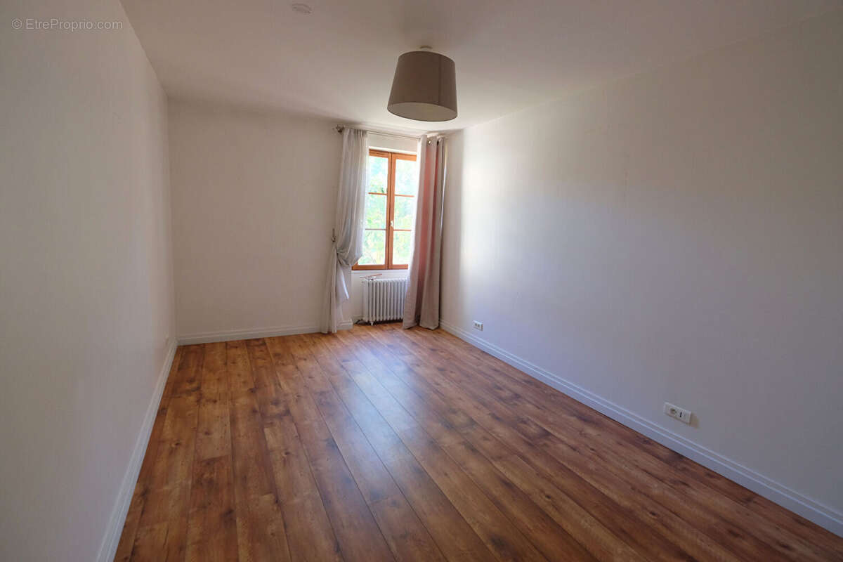 Appartement à CHEVREUSE