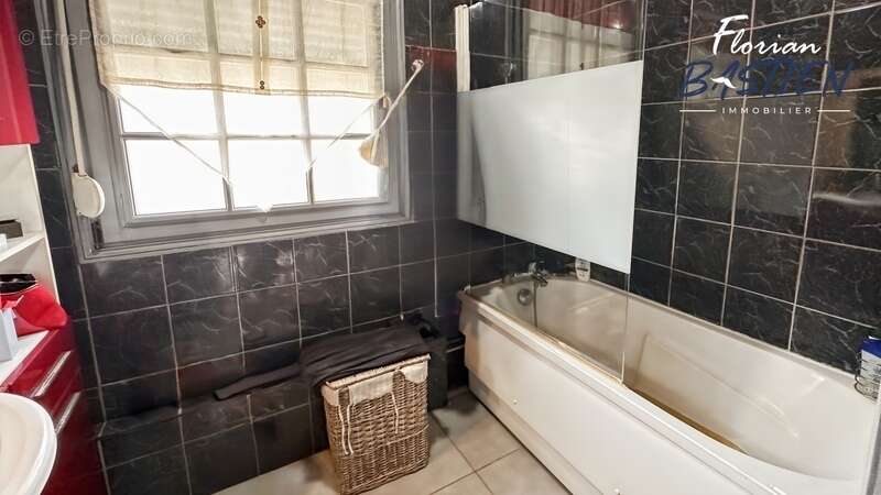 Maison à DOUCHY-LES-MINES