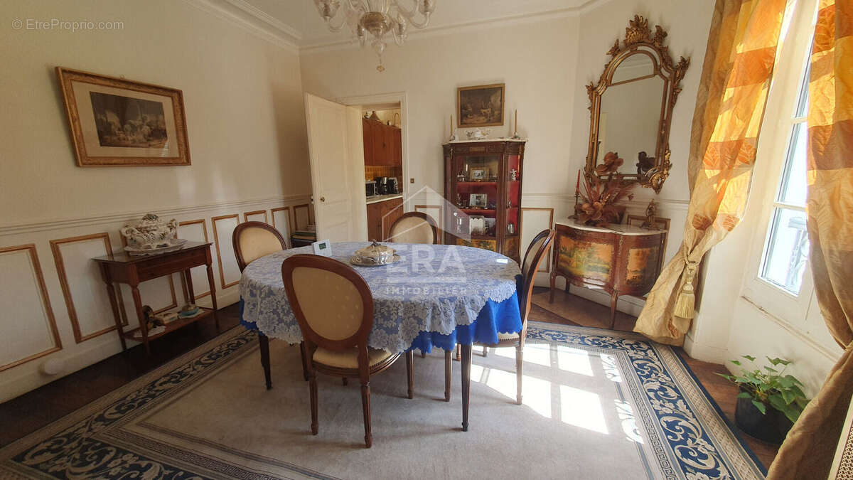 Maison à SAINT-MAUR-DES-FOSSES