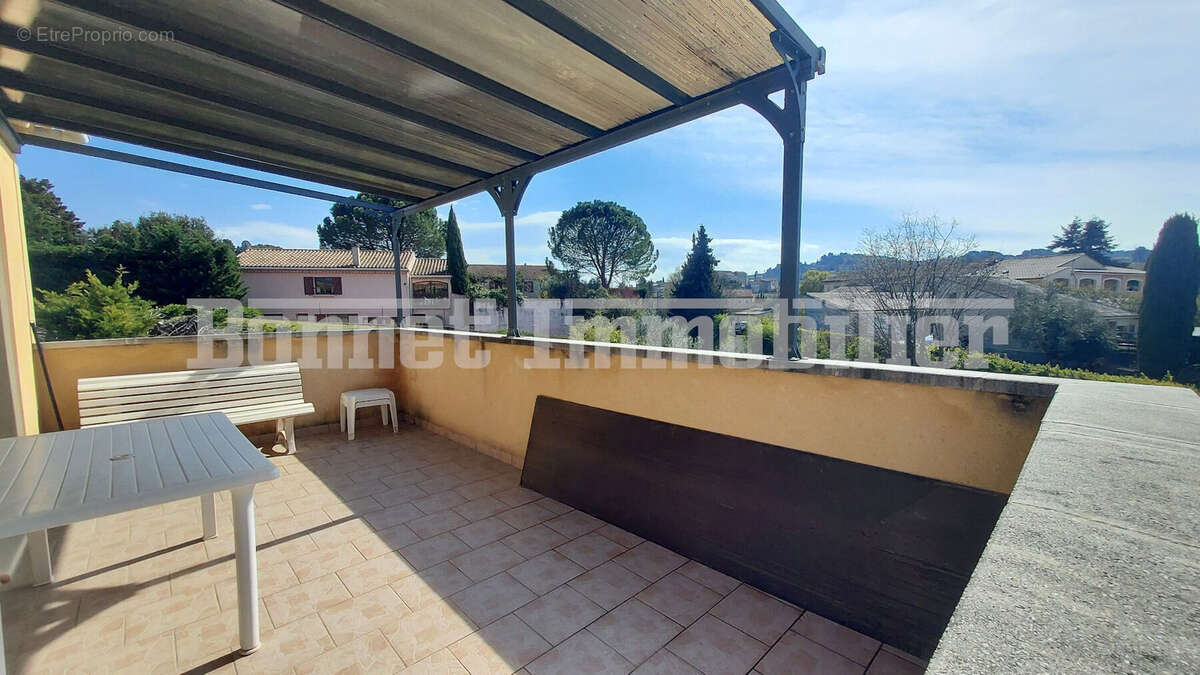 Maison à MIRABEL-AUX-BARONNIES