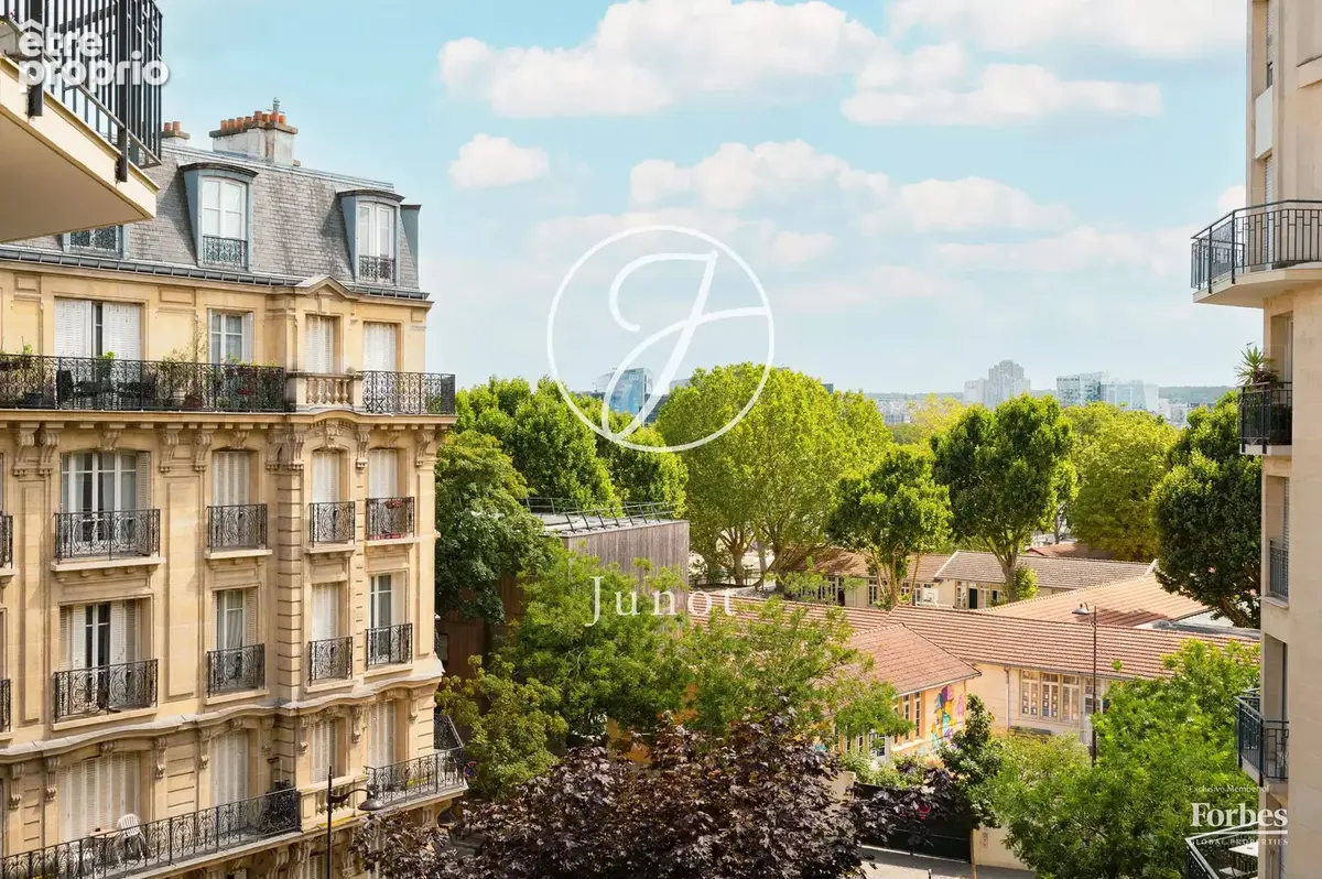 Paris 16e - GARIGLIANO - Appartement type duplex à vendre - 5 pièces - 177,93m² Carrez - 4 chambres - 2 Balcons - Lumineux. - photo 2