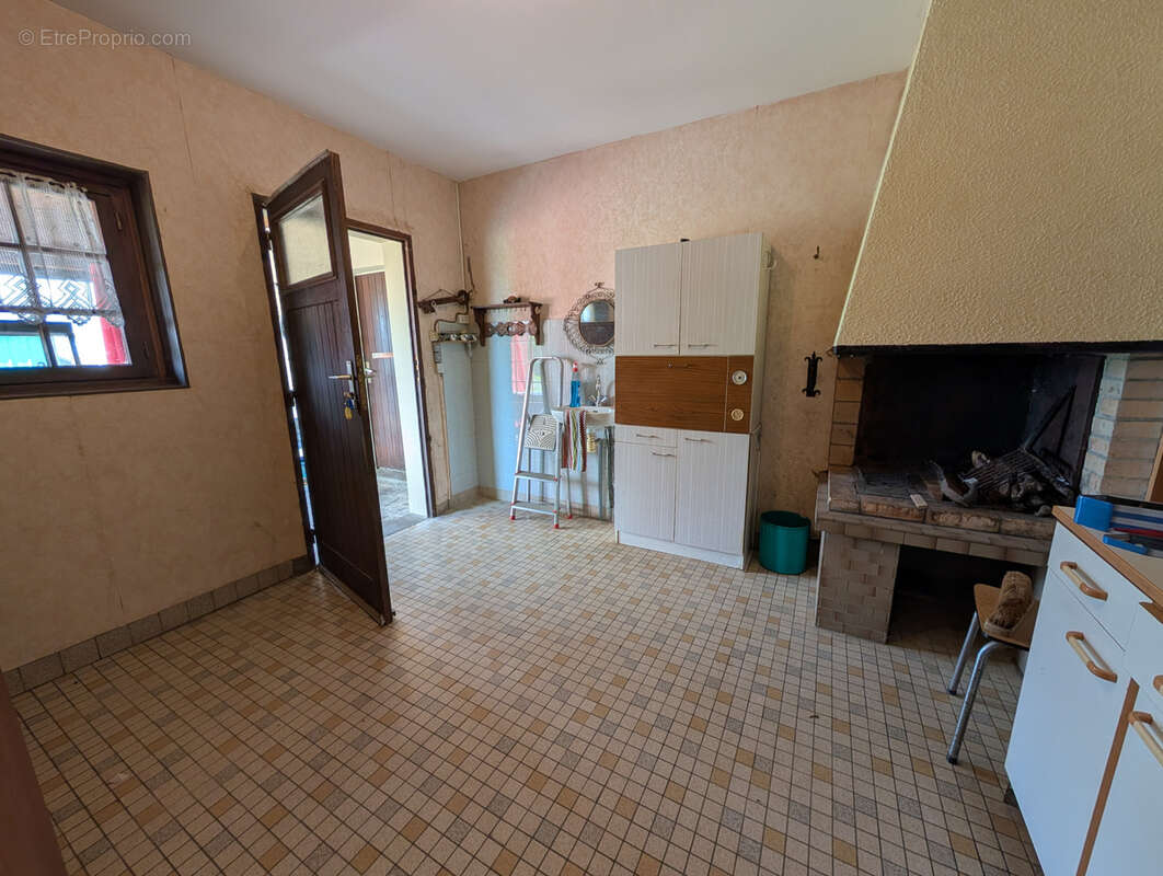 Maison à LANGUENAN