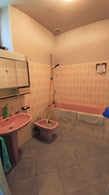 Laguiole village - photo 10