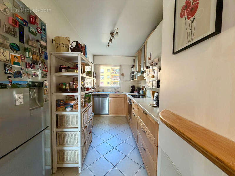 Appartement à vendre 4 pièces COURBEVOIE (92) - photo 5