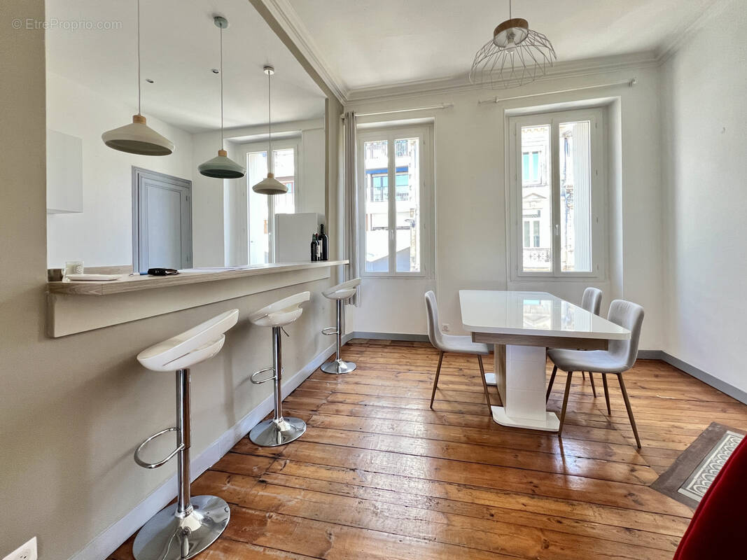 Appartement à BORDEAUX