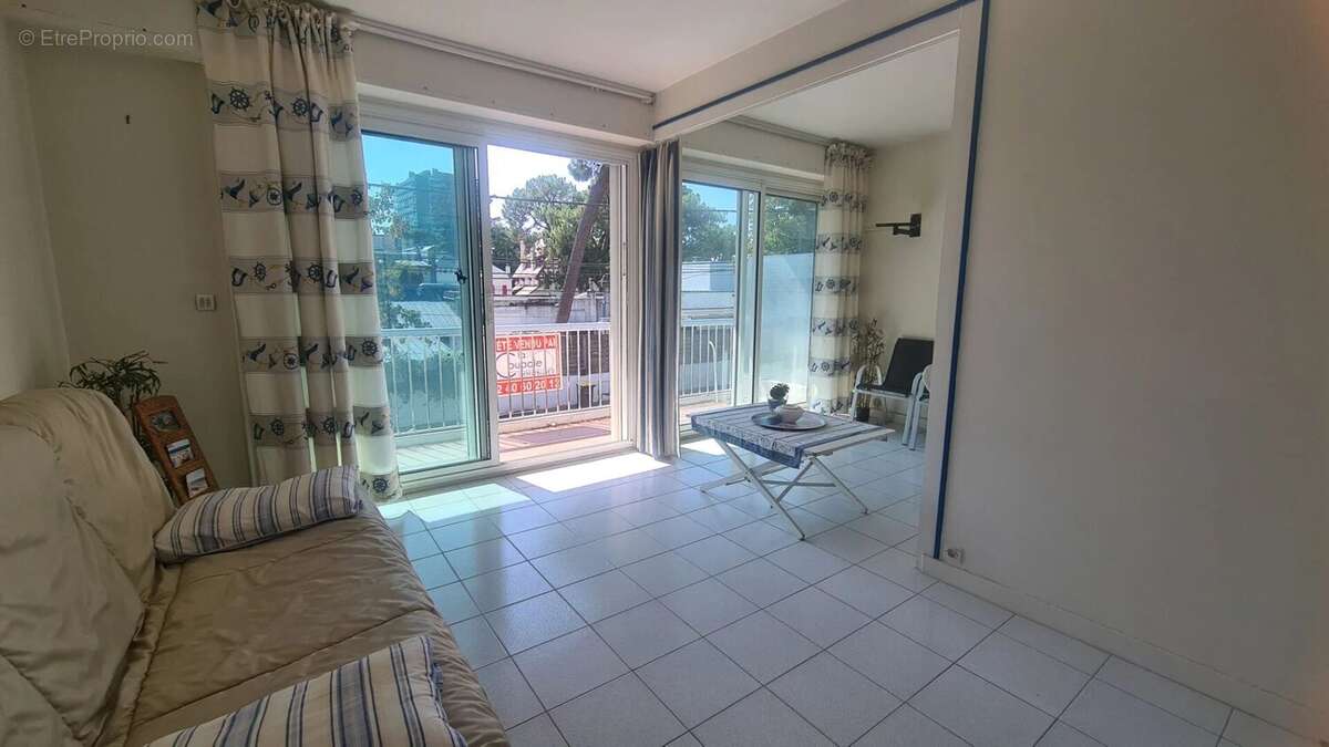Quartier royal, lumineux t2 - photo 8
