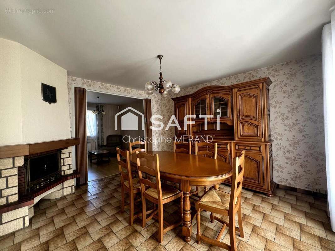 Photo 8 - Maison à DANGE-SAINT-ROMAIN