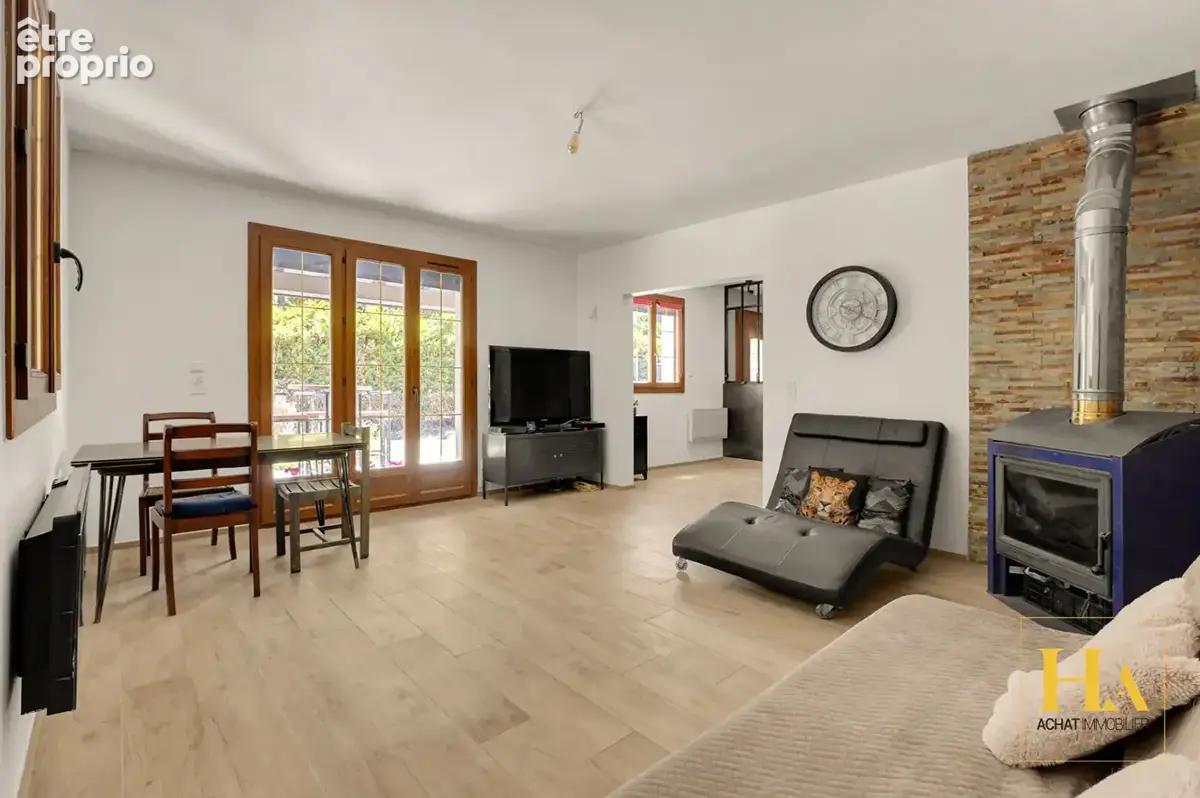 RARE Maison au milieu d'un bois, Cépet 102 m2, T5, 4200 m2 de terrain arboré - photo 4