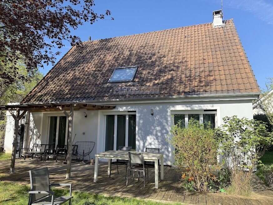 Maison à PONTAULT-COMBAULT