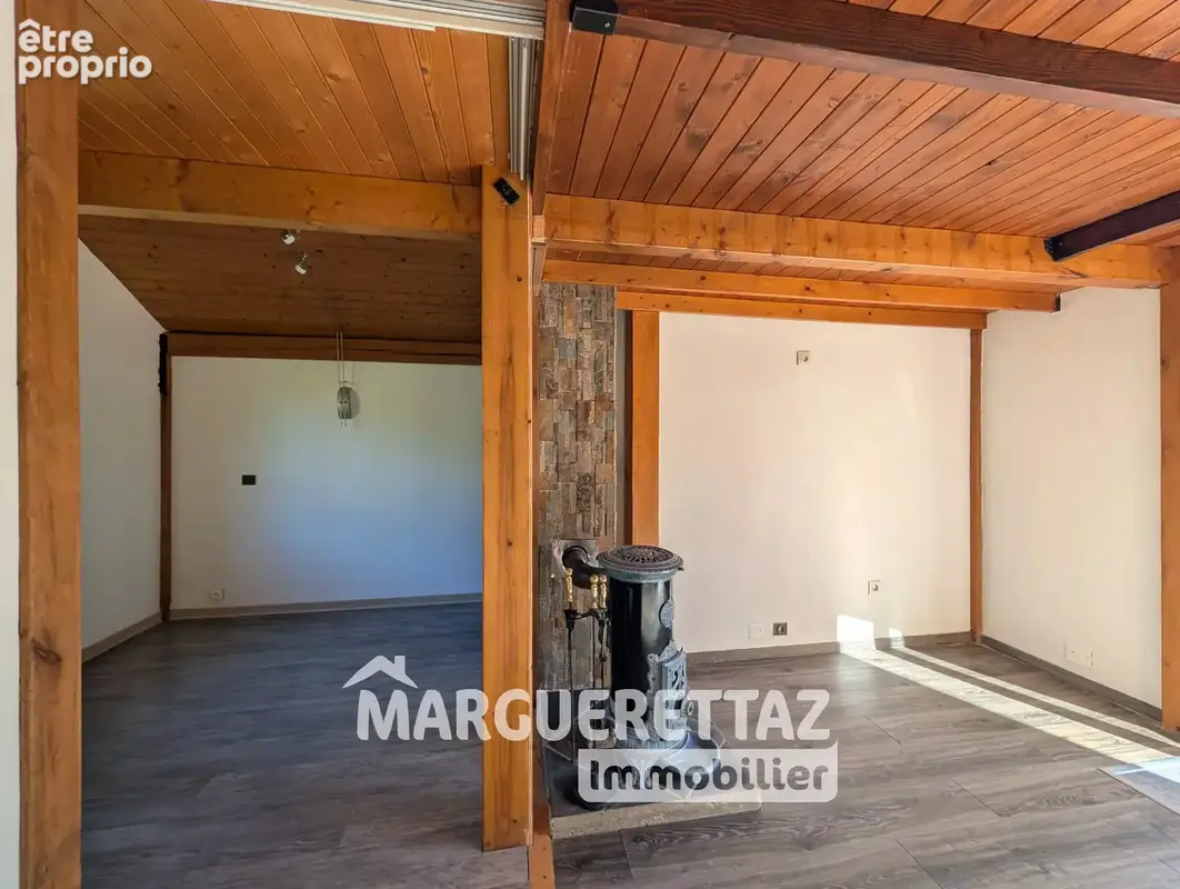 Chalet à usage d'habitation à ONNION - photo 13
